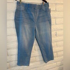 Terra & Sky Light Blue Denim Capris